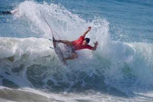 Em grande forma, Tomás Fernandes já se encontra no round 5.