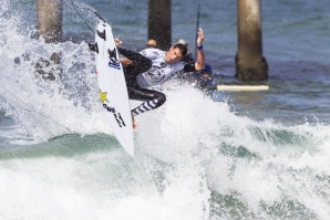 Jack Freestone, o líder do QS, a voar na Califórnia.