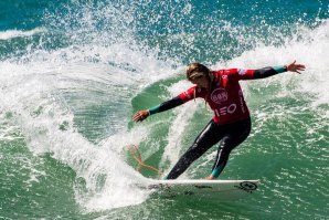 A campeã nacional, Camilla Kemp, em ação.