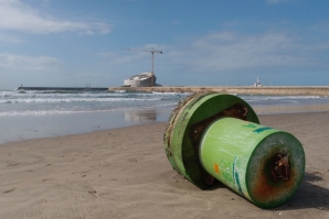 PRAIA DE MATOSINHOS PRECISA DE LIMPEZA URGENTE