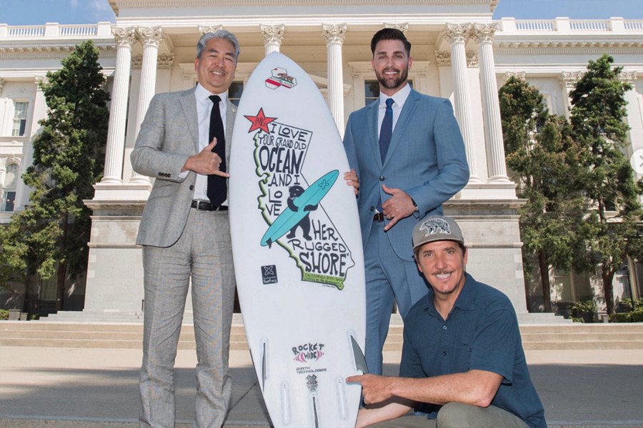 A foto oficial com Jerry Brown que vai ficar para a história do Surfing.
