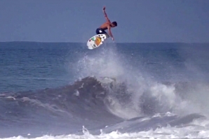 ‘Bouncing’ com Filipe Toledo