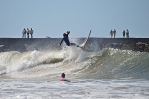 PRAIA DA ROCHA RECEBE 2ª ETAPA DO CIRCUITO REGIONAL DE SURF DO SUL