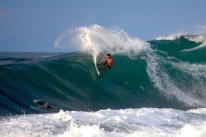 Yago Dora, Colapinto, Josh Moniz, Chianca e outros dominam em Haleiwa