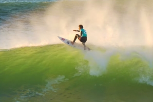 Dane Reynolds relembra o que pode fazer em J-Bay