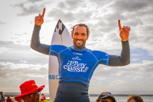 Tinha um assunto por resolver com J Bay, diz Frederico Morais após a vitória no J-Bay Classic presented by Corona