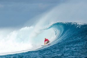 Kelly Slater encontra-se no Heat 8 do Round 3 com o rookie Connor O'Leary.