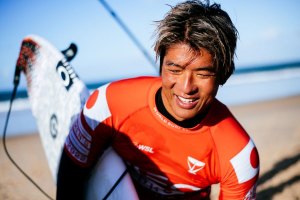 Kanoa Igarashi ocupa a primeira posição do ranking