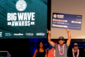 AS ONDAS, O AMBIENTE, OS PROTAGONISTAS NA NOITE DOS BIG WAVE AWARDS