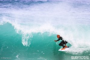 IMAGENS DE LUXO POR KELLY SLATER, JULIAN WILSON E ERIC GEISELMAN