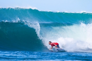 Wade Carmichael em ação durante a etapa de Sunset Beach