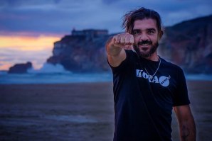 &quot;Não sou medidor de ondas.... sou apenas quem as surfa&quot; - Rodrigo Koxa