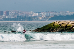 Allianz Caparica Pro arranca com boas ondas