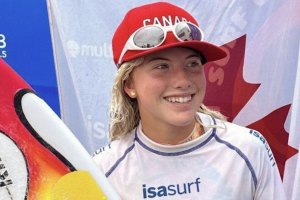 A surfista prodígio Erin Brooks, viu a sua candidatura à cidadania canadense rejeitada pelo governo federal.