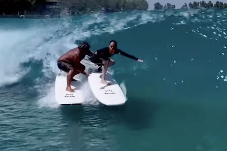 Raimana Van Bastolaer: o professor que qualquer piscina de ondas adoraria ter