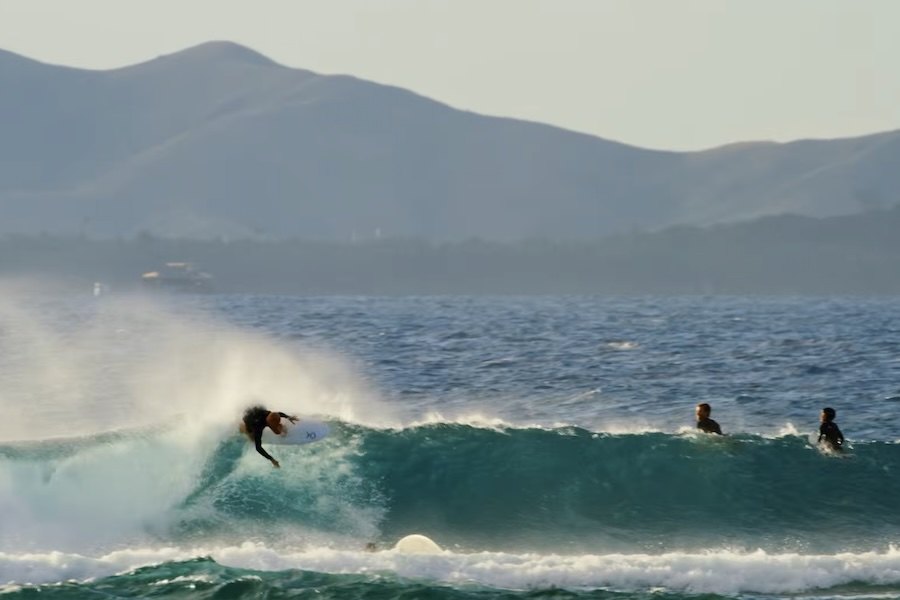 Kelly Slater solta o surf em três dias de sonho no Pacífico Sul