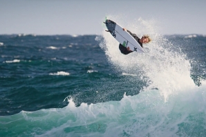 John John Florence vai lançar um novo filme - vê o teaser!