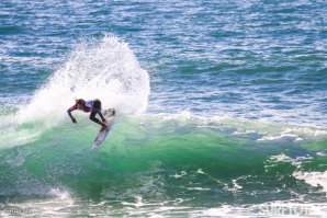 Miguel Blanco a rasgar forte. Click por Rita Neves