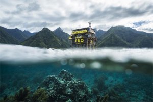 Apesar da oposição da ISA, orgão máximo do surf mundial, a construção da nova torre de juízes avança em Teahupo'o