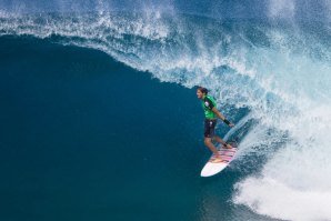 Kalani David na onda mais apetecida de todas - Pipeline. 