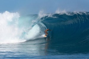 FILME DE SURF AMBIENTAL USA PRANCHAS DE SURF FEITAS DE PONTAS DE CIGARROS