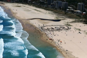 2500 MOSTRARAM O APOIO À CAUSA DA GOLD COAST