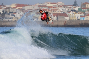 SURFTOTAL TV EM DESTAQUE NO EXPRESSO