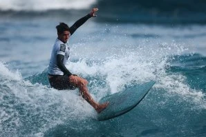 Duelo português entre António Dantas e Frederico Carrilho vale lugar na final do European Tour of Longboard