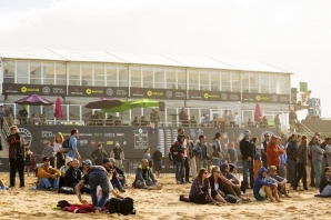 ESTE SÁBADO NÃO HÁ COMPETIÇÃO WCT EM PENICHE