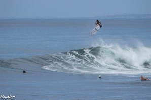 OS PRÓS AQUECERAM OS RAILS ESTA SEXTA FEIRA EM KERAMAS - BALI