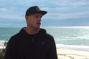 Mick Fanning confirma presença em J-Bay.