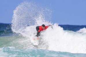 Pedro Coelho a mostrar serviço em Cornwall.