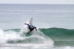 JUSTIN E GUEDES EM DESTAQUE NO 1º DIA DO ASCC CAPARICA POWER