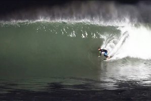 Surf noturno em Marrocos com Aritz Aranburu