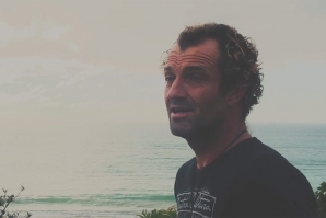 Neco Padaratz tem passado os últimos anos a formar surfistas.