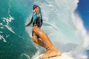 GOPRO: NA PRANCHA COM KELLY SLATER