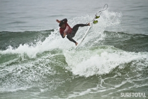 QUINTA DOS LOMBOS NA FRENTE DA TAÇA DE PORTUGAL DE SURFING MONTEPIO