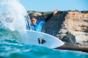 Acção dentro de agua em Ribeira D&#039;Ilhas com os Pros do Challenger Series