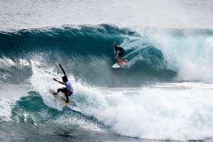 O australiano Chris Zaffis a aproveitar as maravilhas de Cloud 9.