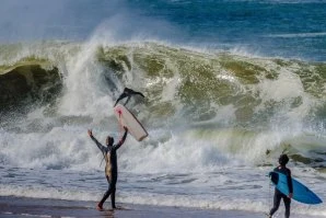 Supertubos de gala recebe 1º estágio da Seleção Nacional de surf
