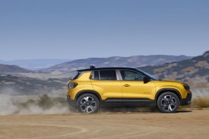 Jeep Lança em Portugal o novo modelo Avenger, Carro do ano 2023