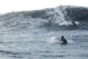 GoBigger lança série sobre a Nazaré, adrenalina, estratégia e surf gigante