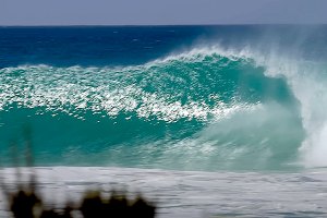 The Absurdity of Scoring Good Waves": A loucura (deliciosa) de perseguir ondas perfeitas