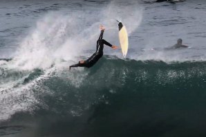 Se não cais, não aprendes - alguns dos mais marcantes wipeouts deste Inverno, na Ericeira