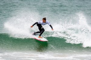 Lilias Tebbai de Marrocos no Estrella Galicia Caparica Surf Fest 2022