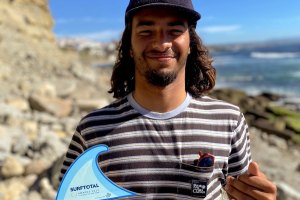 "Estes eventos fazem o surf português progredir" - Miguel Blanco, vencedor dos Surftotal Awards (Prémio Soul Surfer)