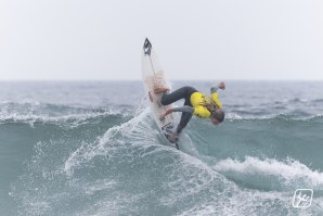 Teresa Pereira numa batida vertical
