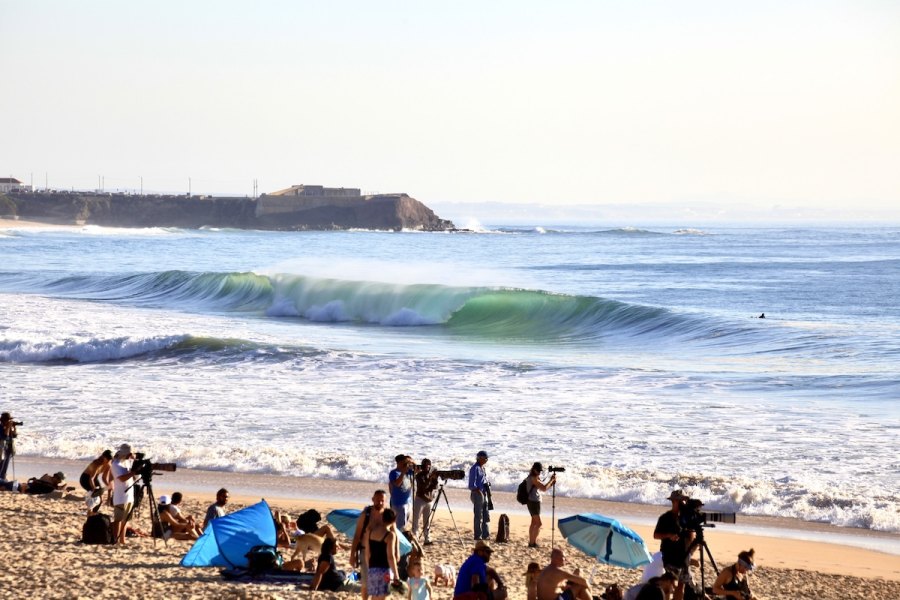 Ondas, Sol e Vento Fraco, Semana Dourada à Vista para o Surf em Portugal