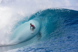 John John em Teahupoo