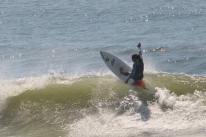 &quot;Se não fizesse Surf com certeza seria uma pessoa muito menos feliz&quot; - Beatriz Costa